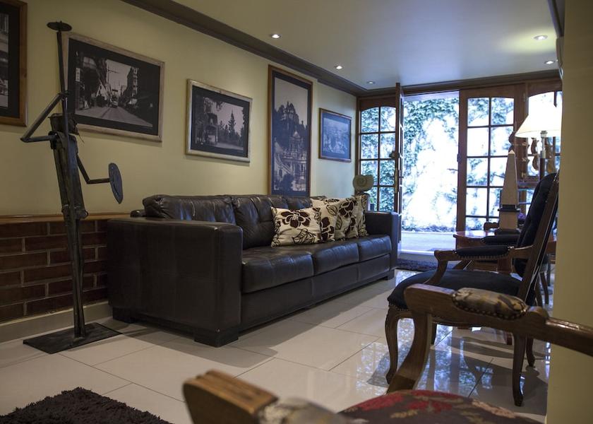 Santiago Santiago Lobby