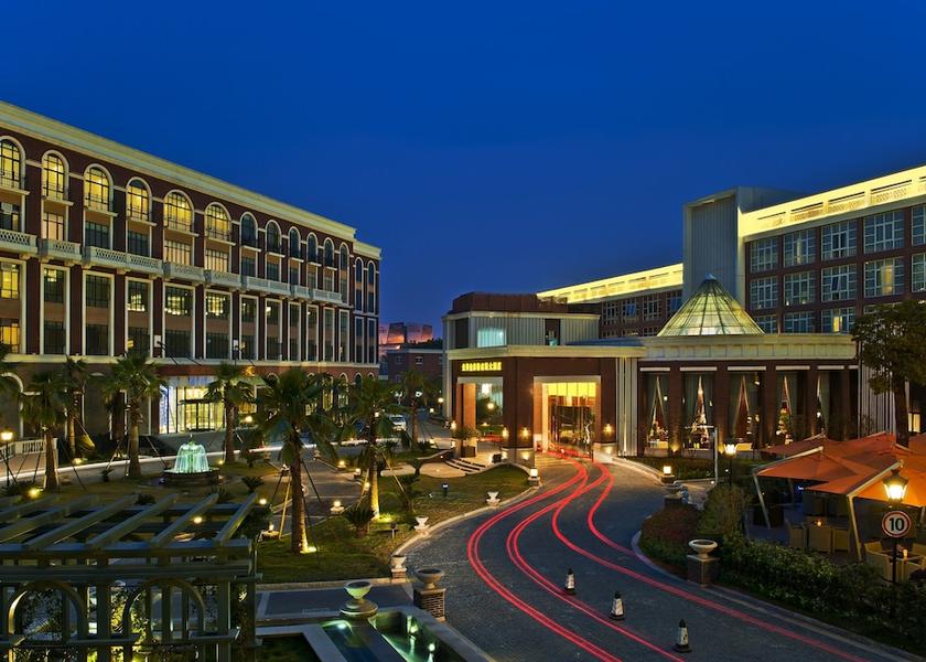 Hubei Wuhan Front of property