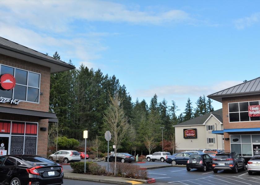 Washington Dupont Exterior Detail