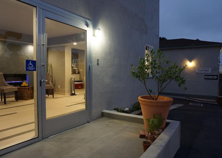 California Laguna Beach Property entrance
