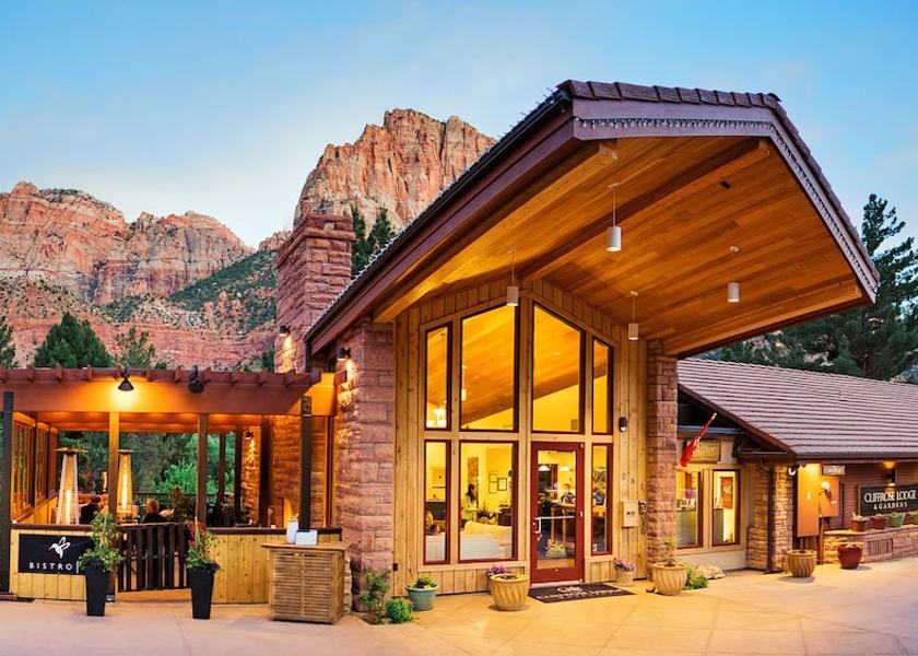 Arkansas Springdale Facade