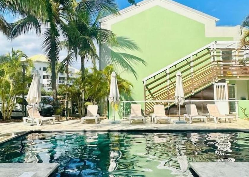  Saint-Paul Exterior Detail