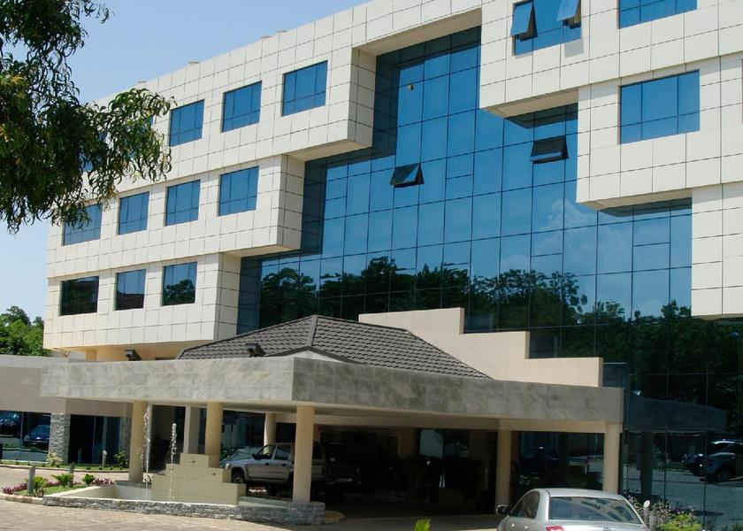  Accra Hotel Exterior
