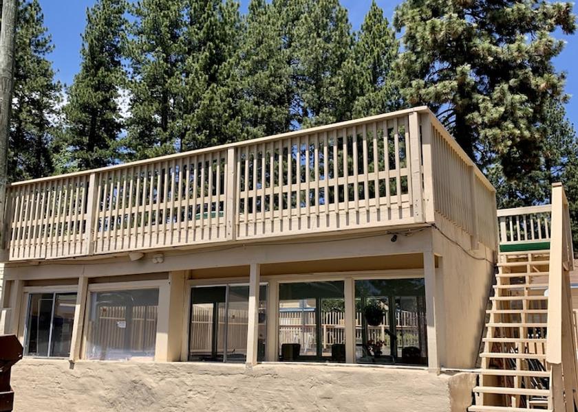 California Kings Beach Exterior