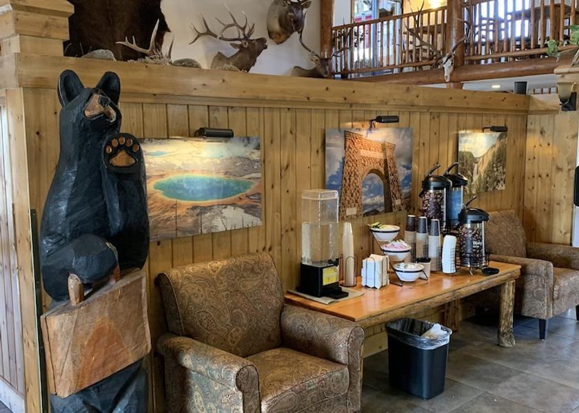 Montana Gardiner Reception