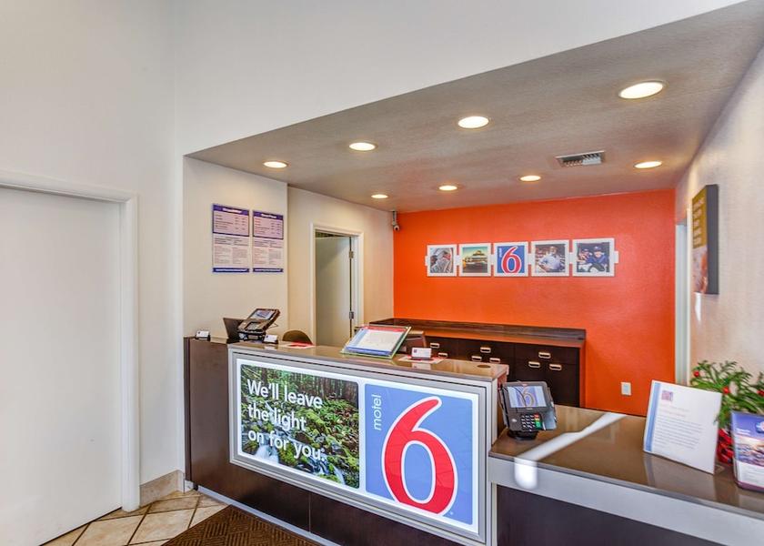 Oregon Tigard Lobby