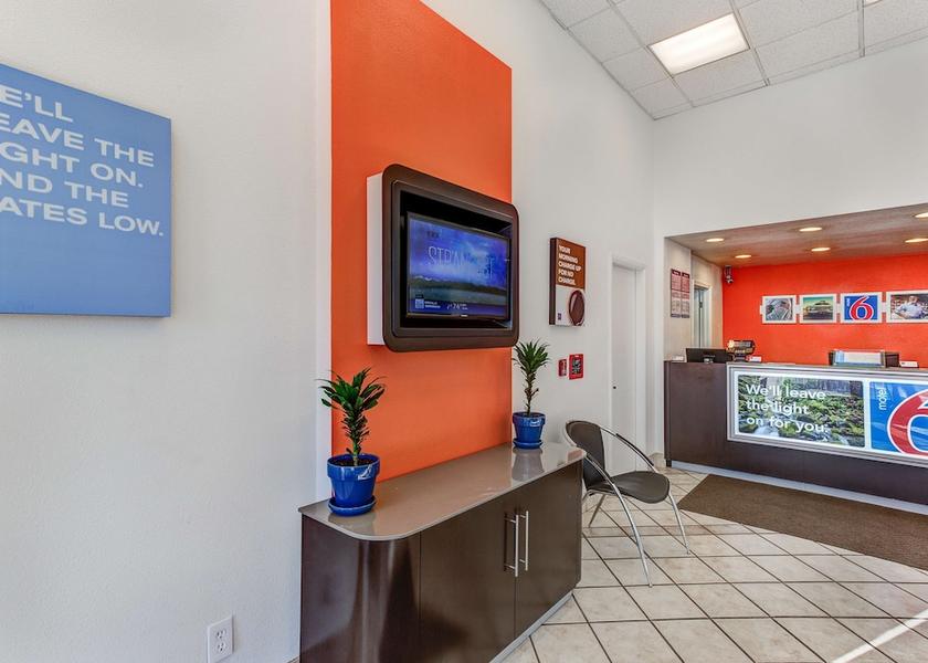 Oregon Tigard Lobby