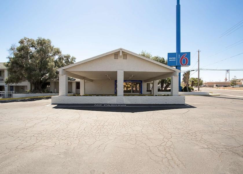 Arizona Kingman Exterior Detail