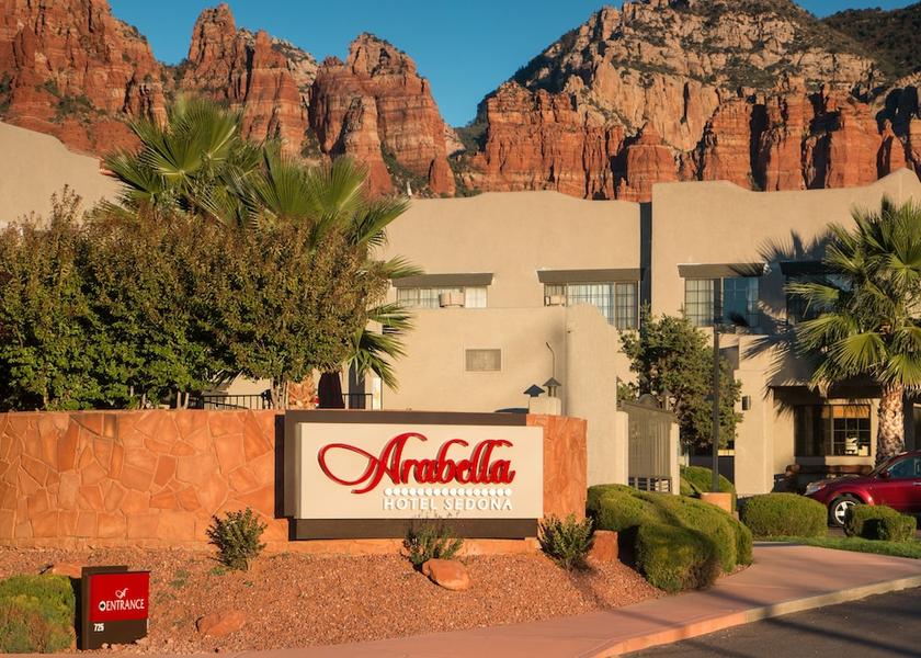 Arizona Sedona Front of property