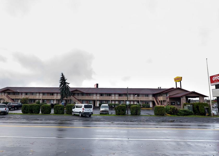 Washington Chehalis Facade
