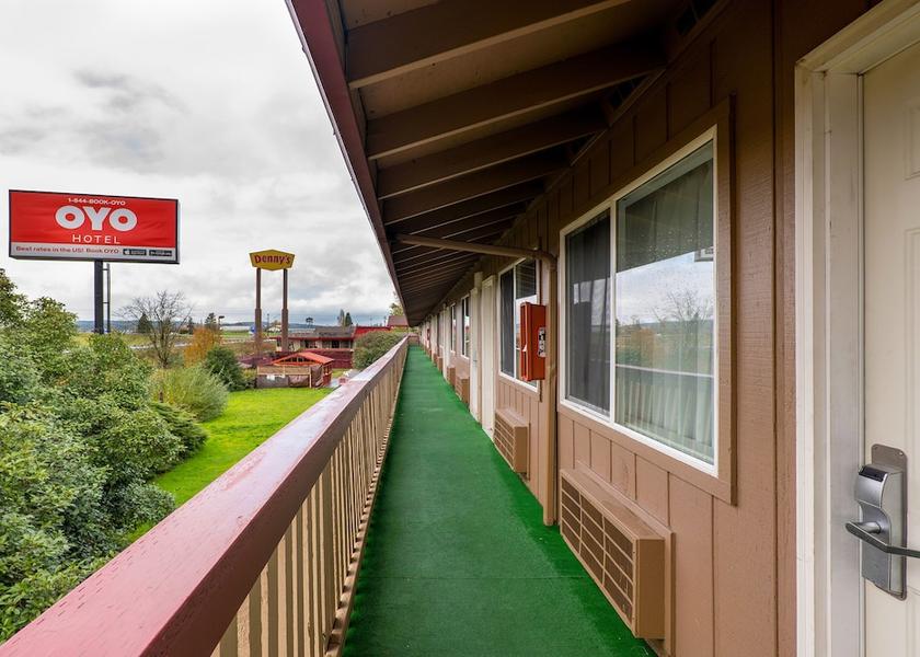 Washington Chehalis Exterior Detail