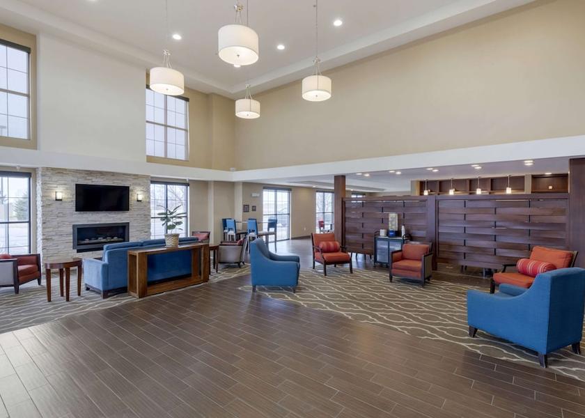 Minnesota Worthington Lobby