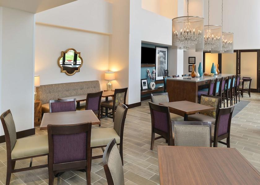 Iowa Des Moines Reception