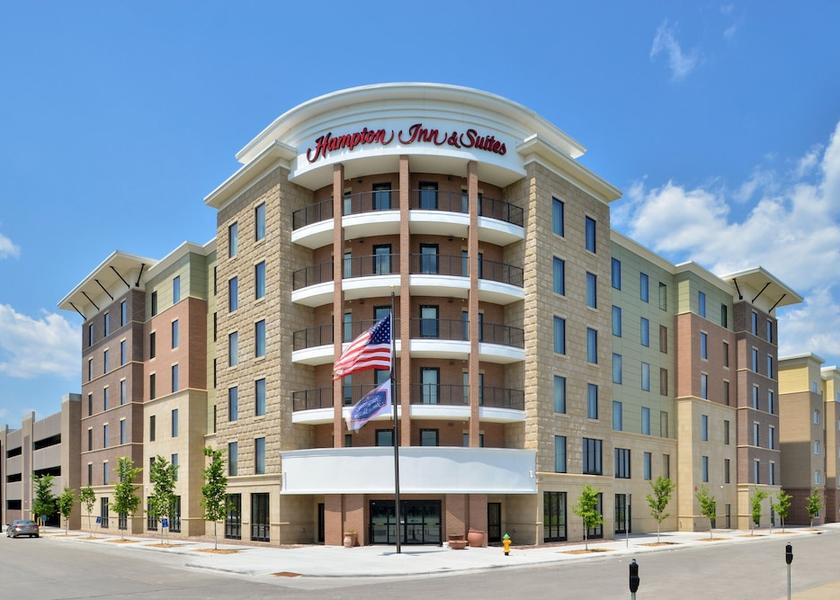 Iowa Des Moines Facade