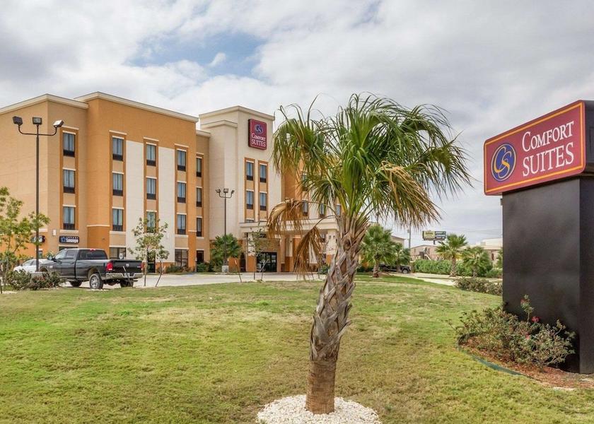 Texas Cotulla Exterior