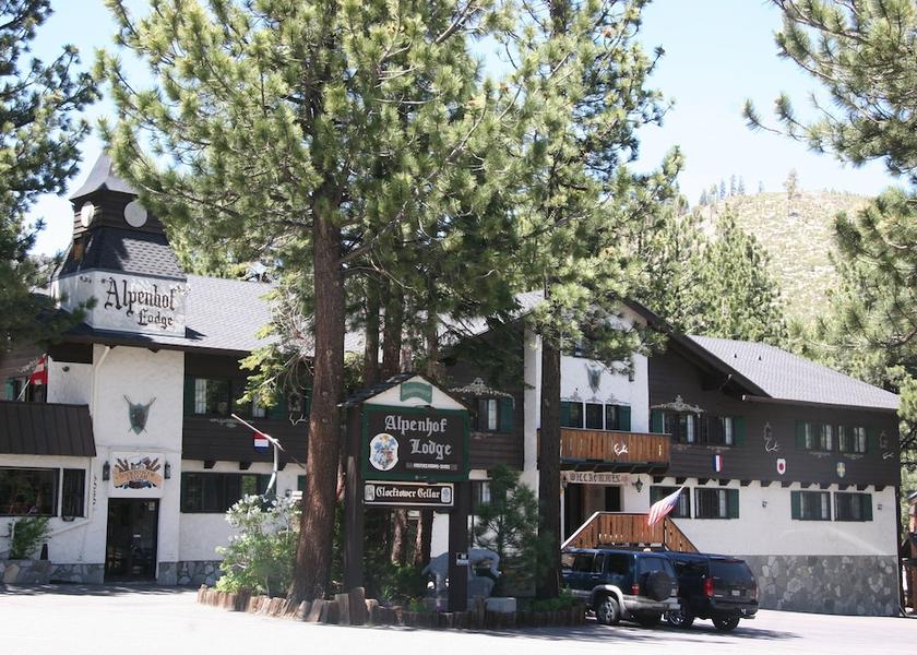 California Mammoth Lakes Exterior detail