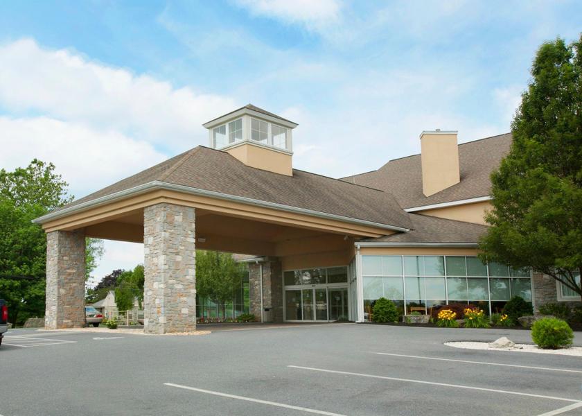 California Paradise exterior view