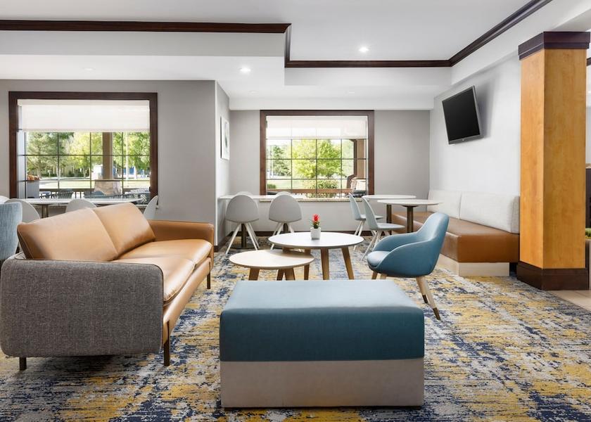 Georgia Roswell Lobby