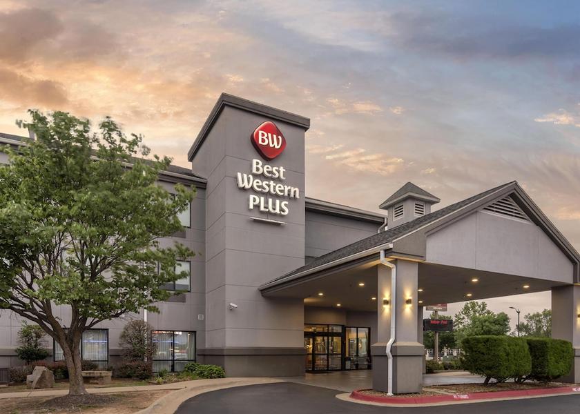 Arkansas bentonville Exterior Detail