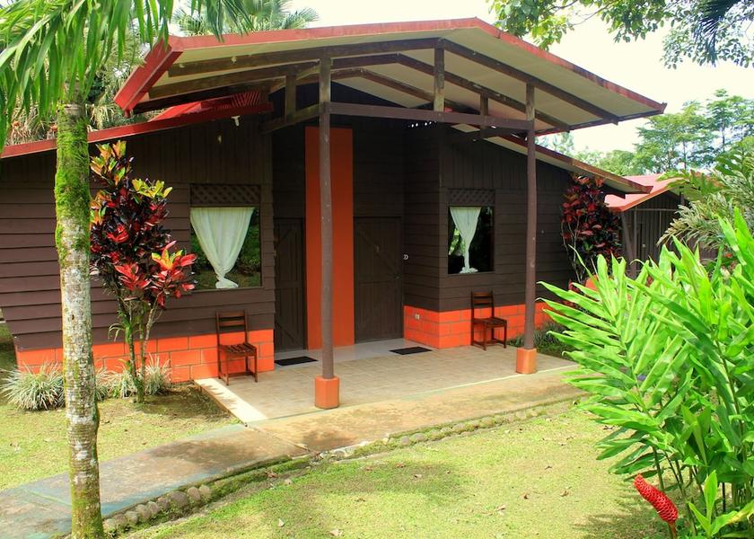 Alajuela La Fortuna Facade