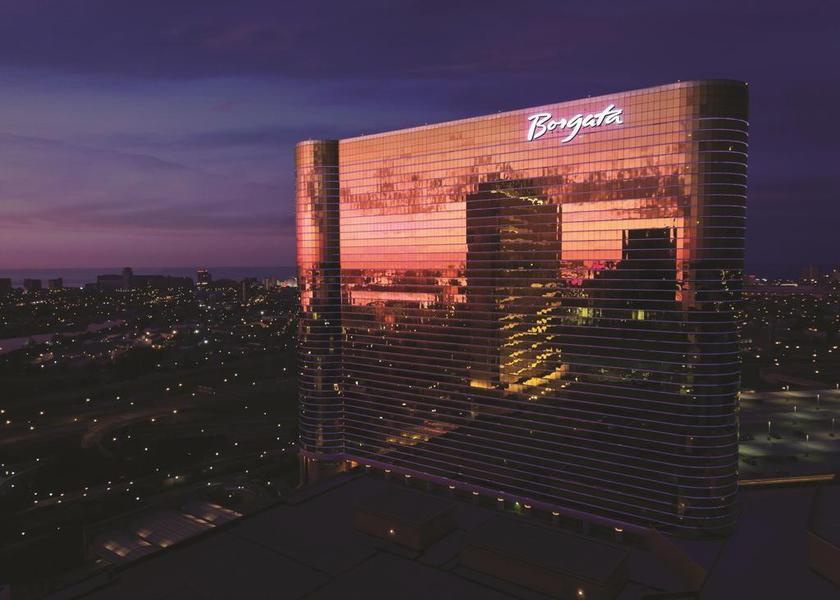 New Jersey Atlantic City Hotel Exterior