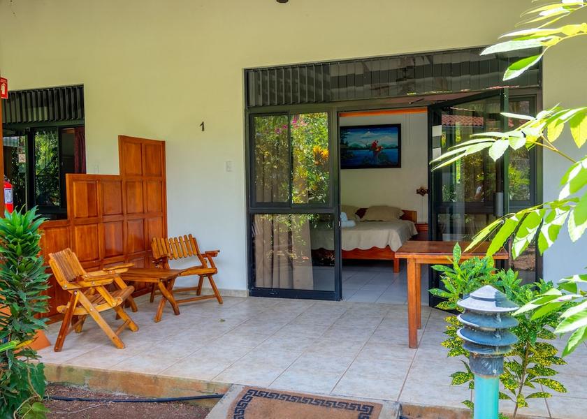 Alajuela Atenas Facade