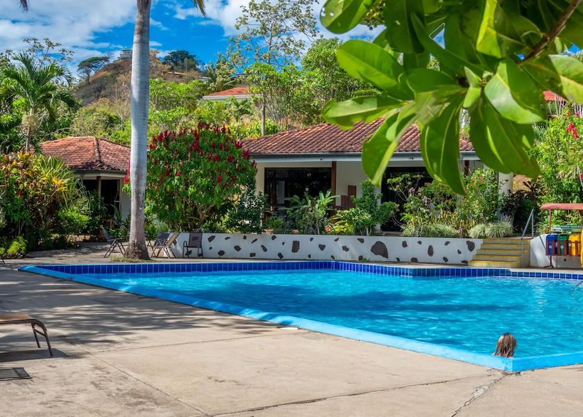 Alajuela Atenas Exterior Detail