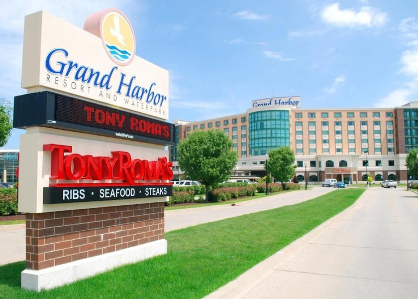 Iowa Dubuque Exterior Detail