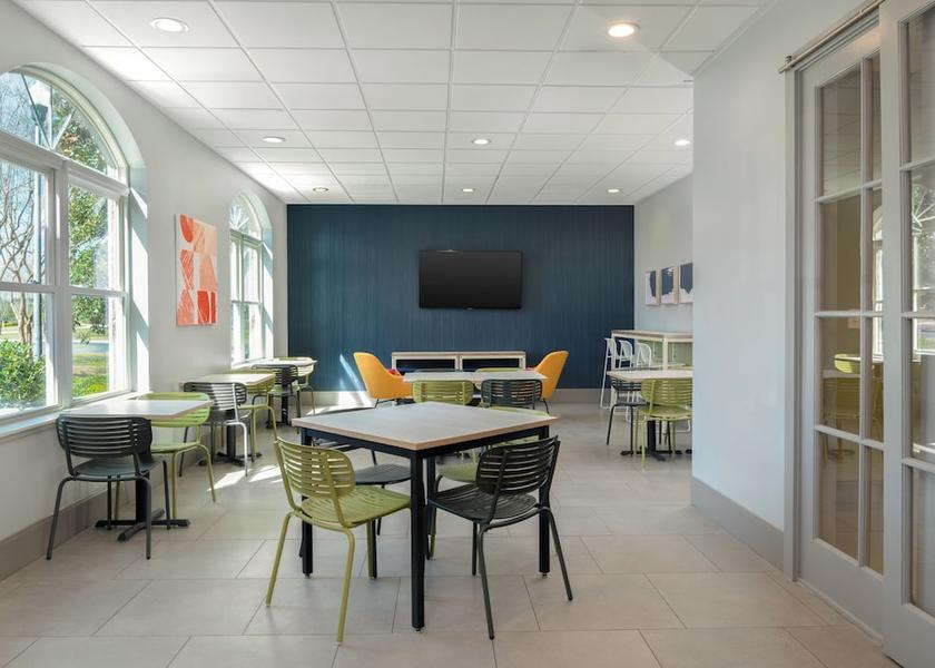 South Carolina Summerville Breakfast Area