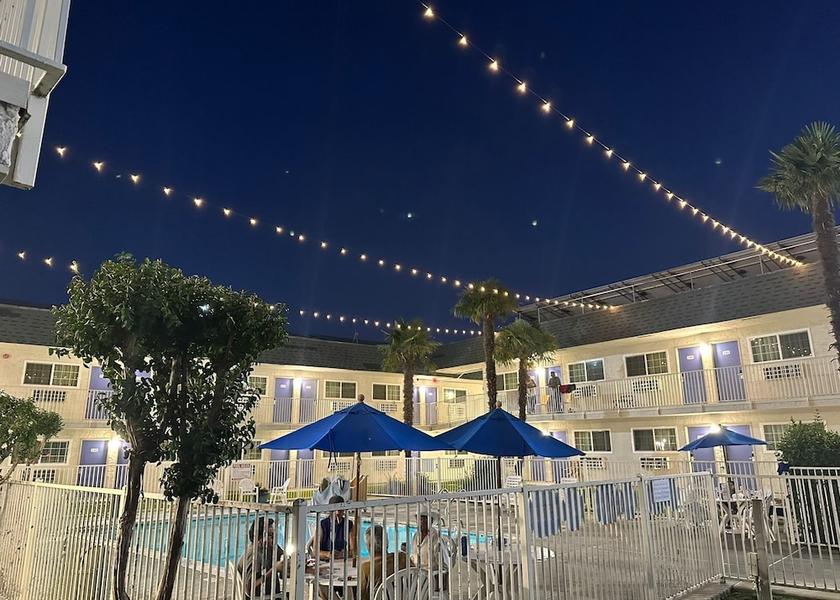 California Davis Exterior Detail