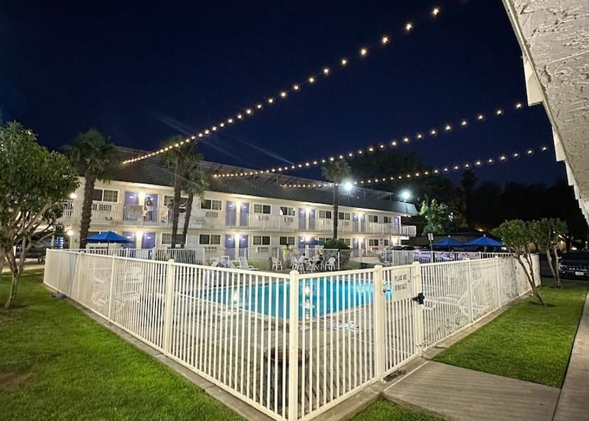 California Davis Exterior Detail