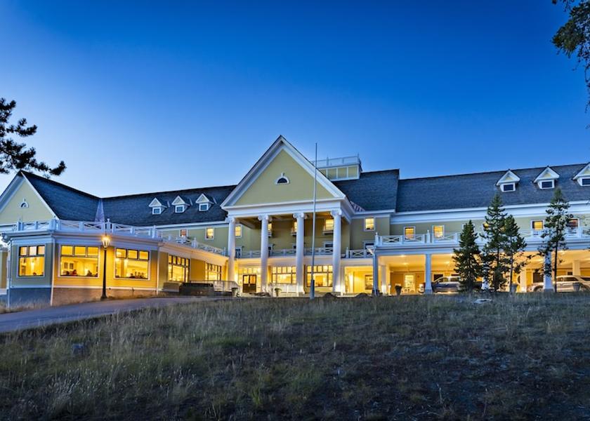 Wyoming Yellowstone National Park Front of property