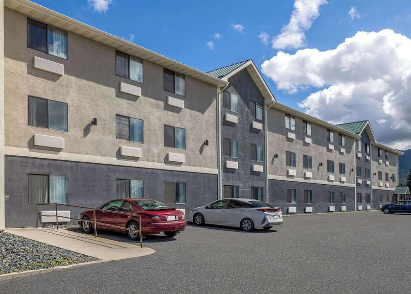 Montana Butte Exterior Detail