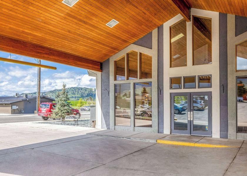 Montana Butte Exterior Detail