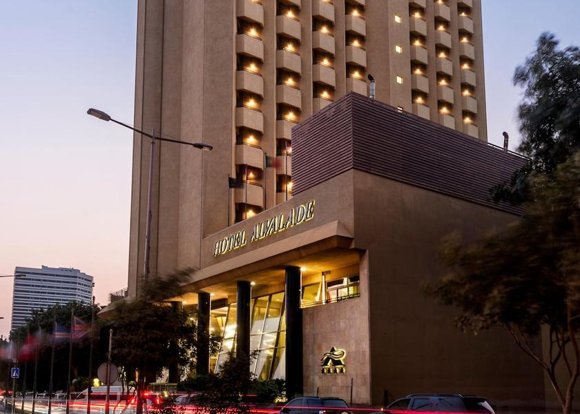  Luanda Facade