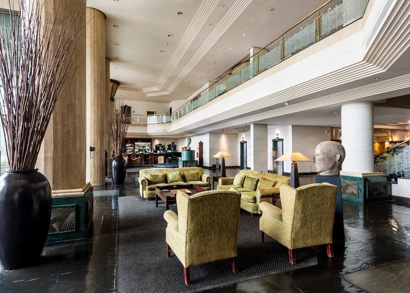  Luanda Lobby