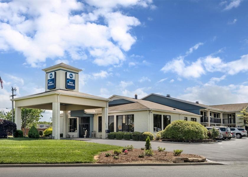 Louisiana Monroe Exterior Detail