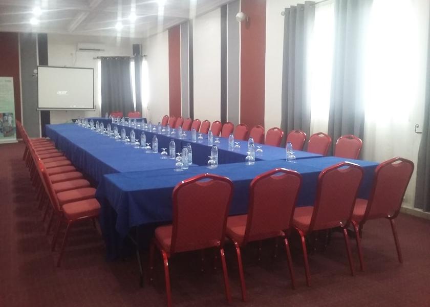  Douala Meeting Room