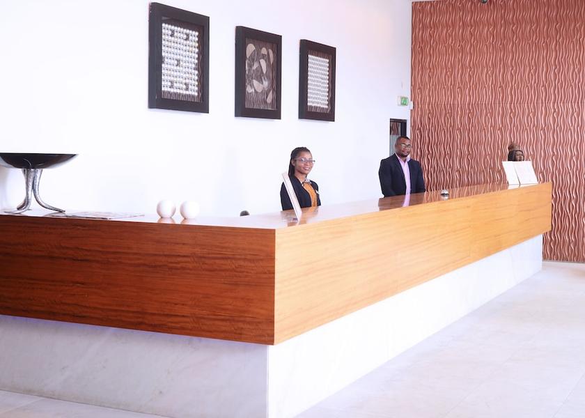  Huambo Reception