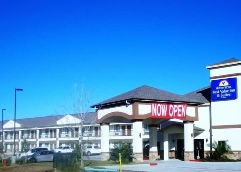 Texas Cuero Entrance