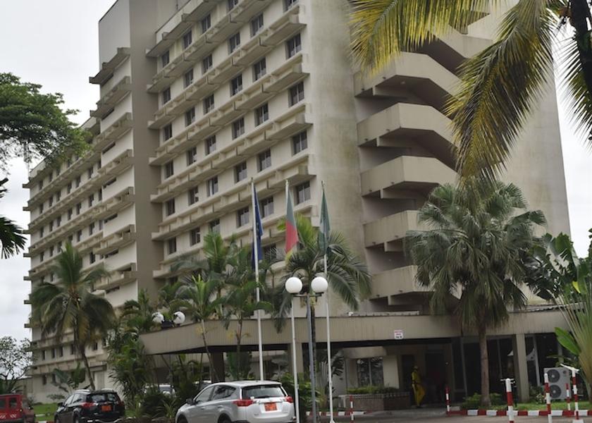 Littoral Douala Front of property