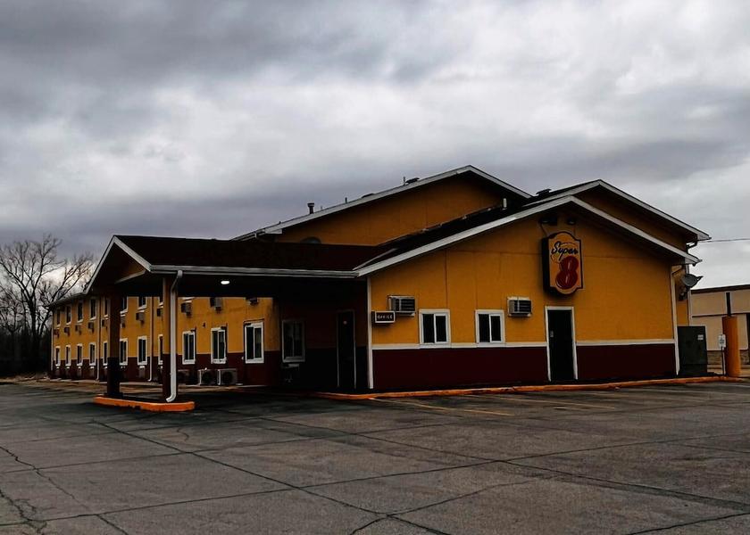 California Fremont Exterior Detail