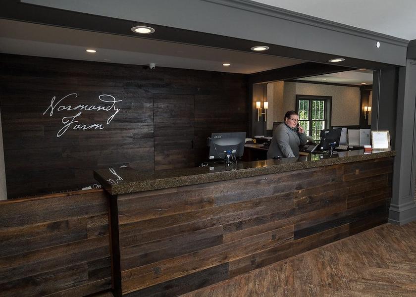 Pennsylvania Blue Bell Lobby