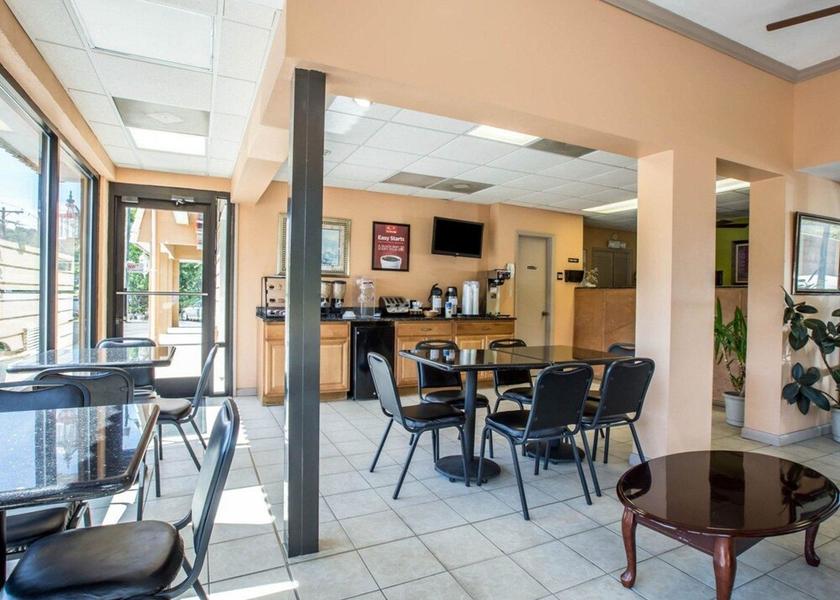 North Carolina Asheville Breakfast Area