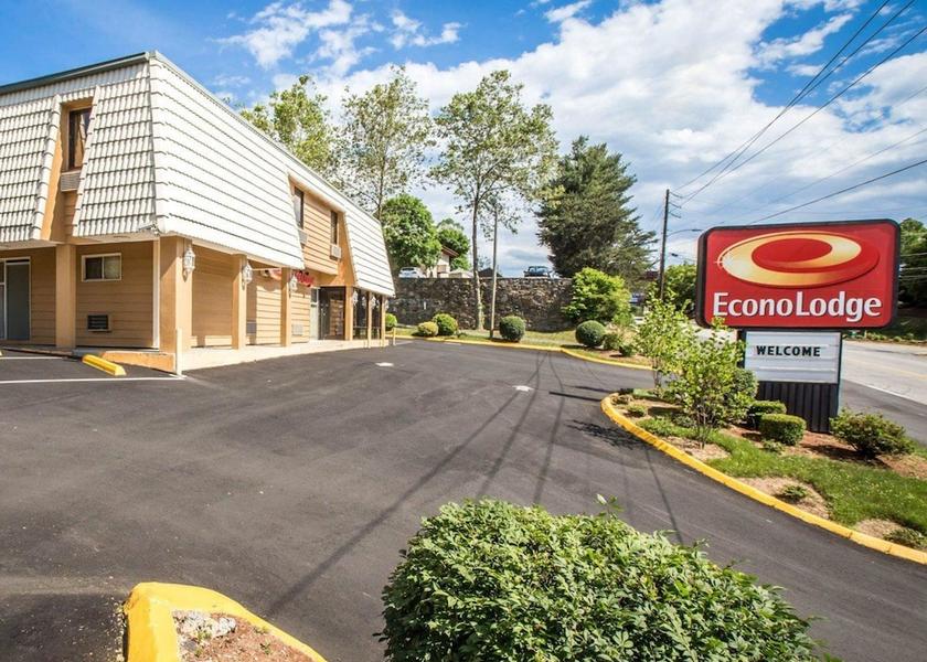 North Carolina Asheville Exterior Detail