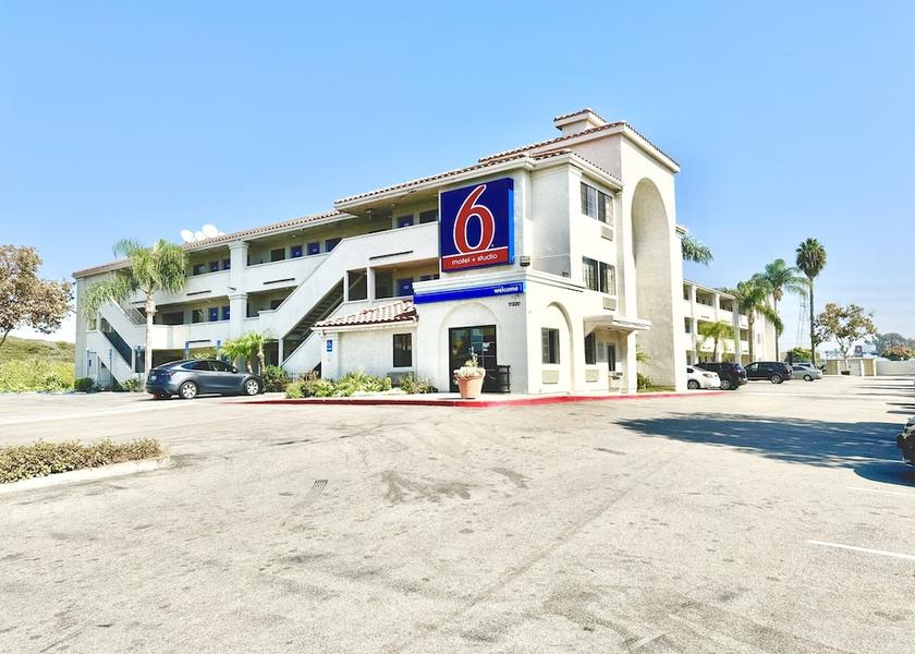 California Bellflower Facade