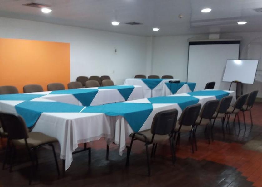 Meta Villavicencio Meeting Room