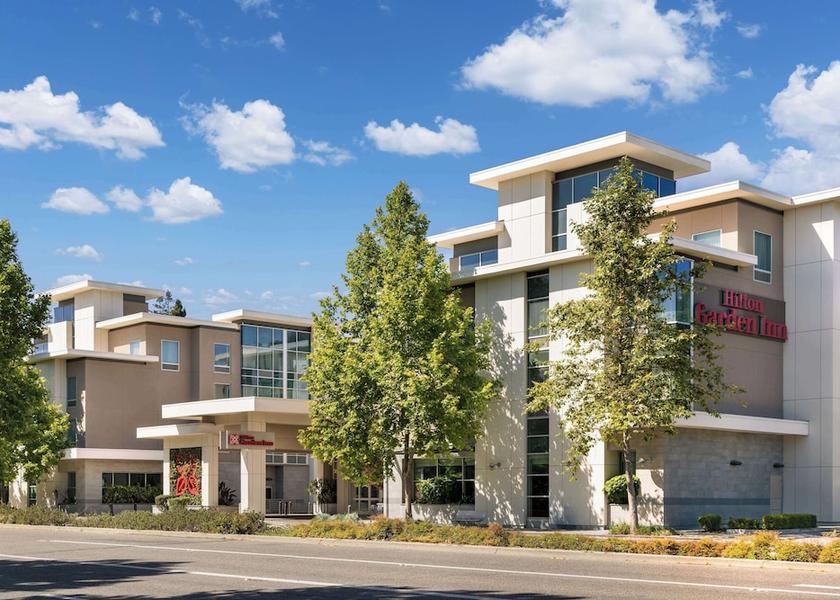 California Palo Alto Exterior
