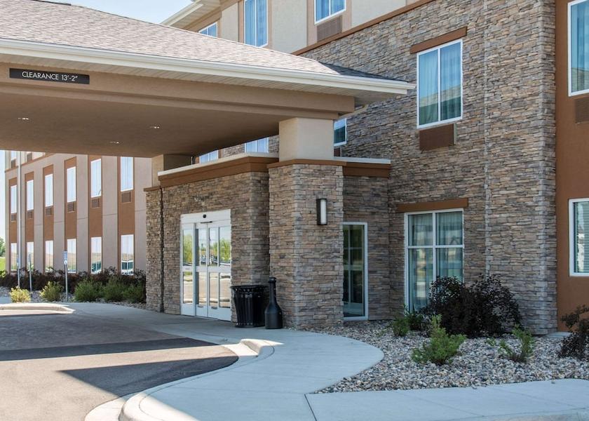 Michigan Marshall Exterior Detail