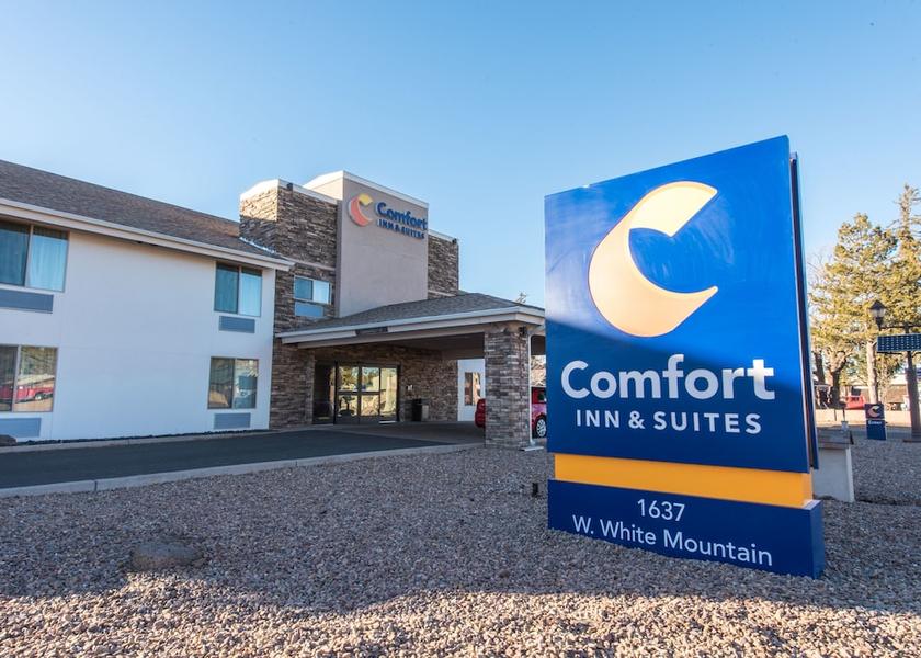 Arizona Lakeside Facade